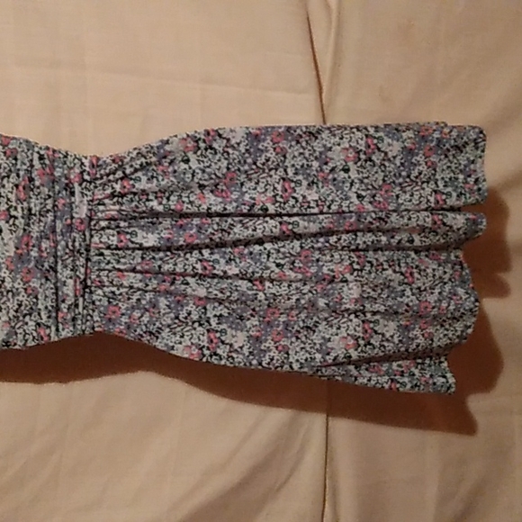 Dress - Picture 7 of 9